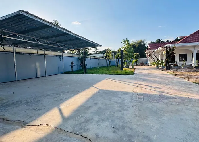 Spacious Sanctuary Villa *